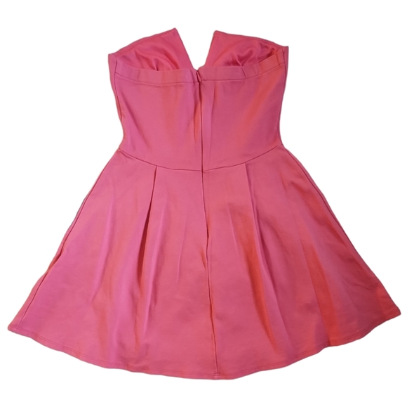 Lulu's "Notch Landing" Coral pink sweetheart neckline skater dress - Picture 7 of 8